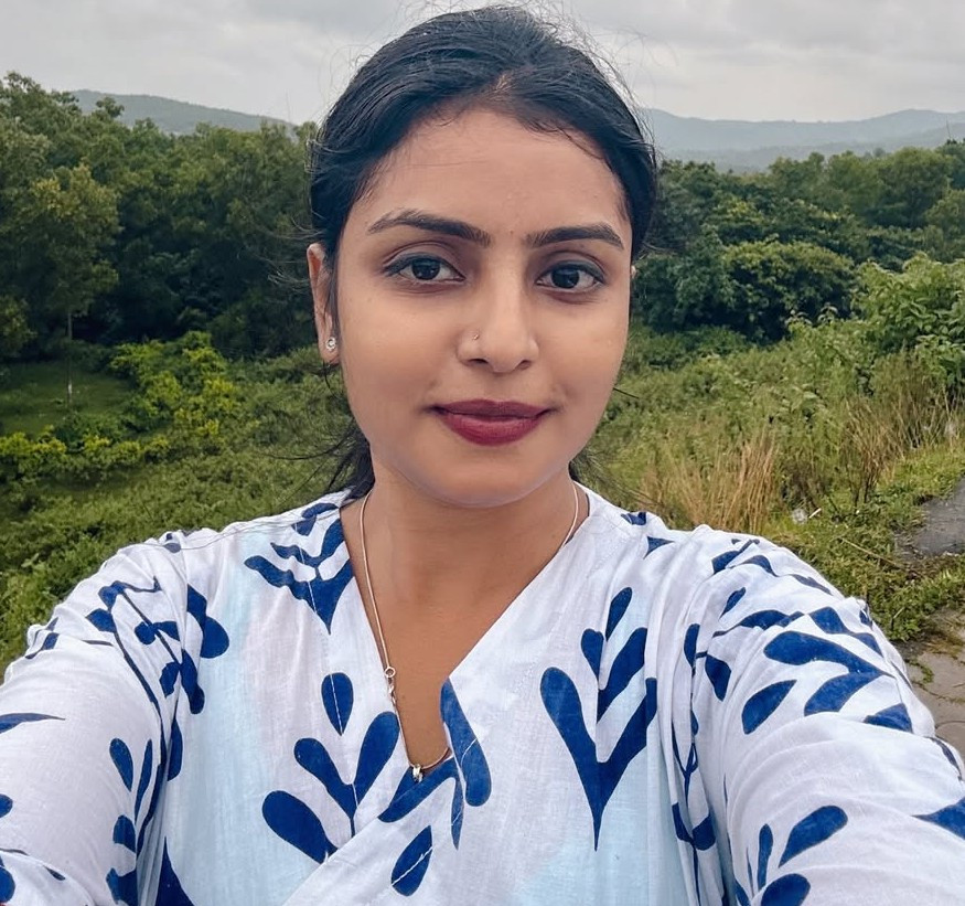 বাবার ঠাপ শুনে ছেলে পাগল